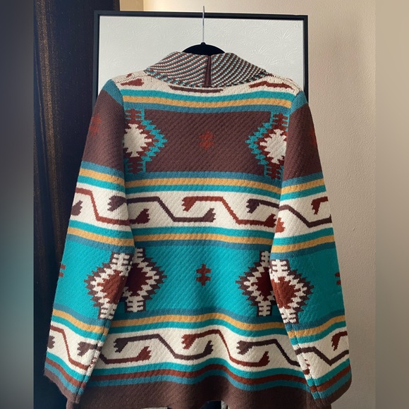 Aztec Cardi - Picture 3 of 4